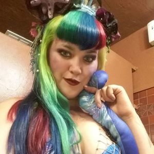 Meet your Posher, Savannah